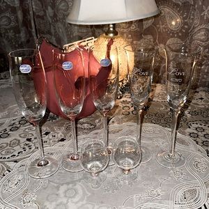 5 glasses for champagne and two glasses for cognac
